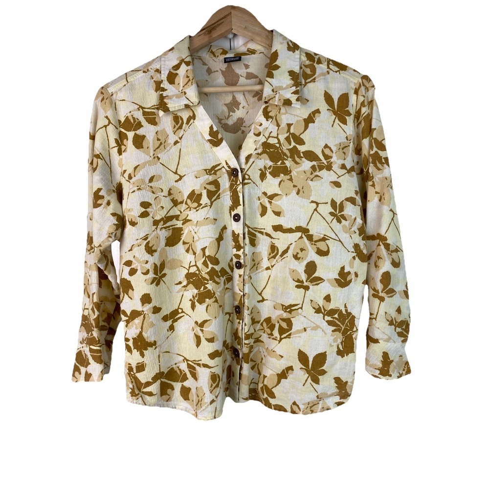 Patagonia Women's S Ivory Tan Organic Cotton Floral Button Up V-Neck Shirt